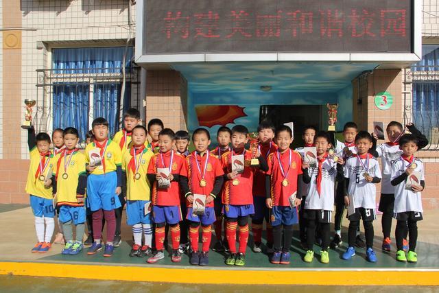 亚足联官方：泰山对阵光州时6人染黄，罚款6000美元
