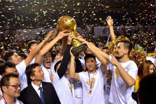 周琦12分首钢不敌山西 程帅澎19分浙江胜广州