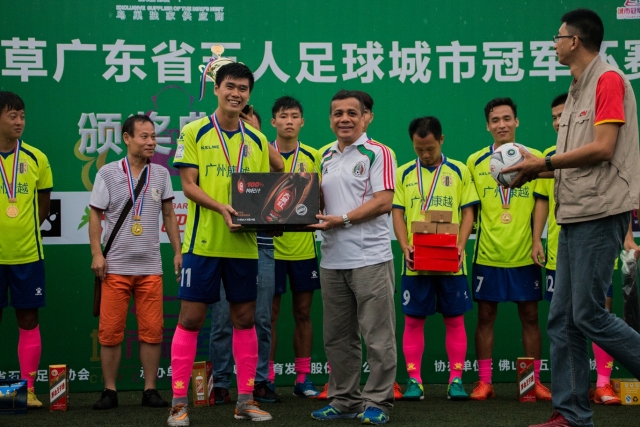 塔图姆成NBA2k25封面人物 名人堂版封面为卡特